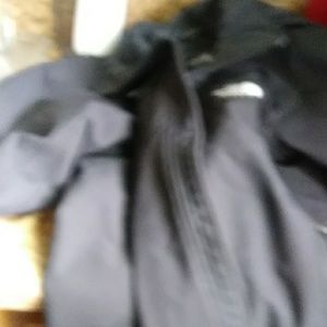 Small men's north face coat